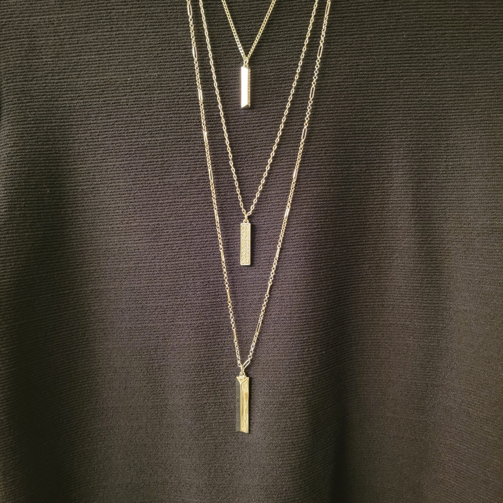 White House Black Market Necklace - Convertible